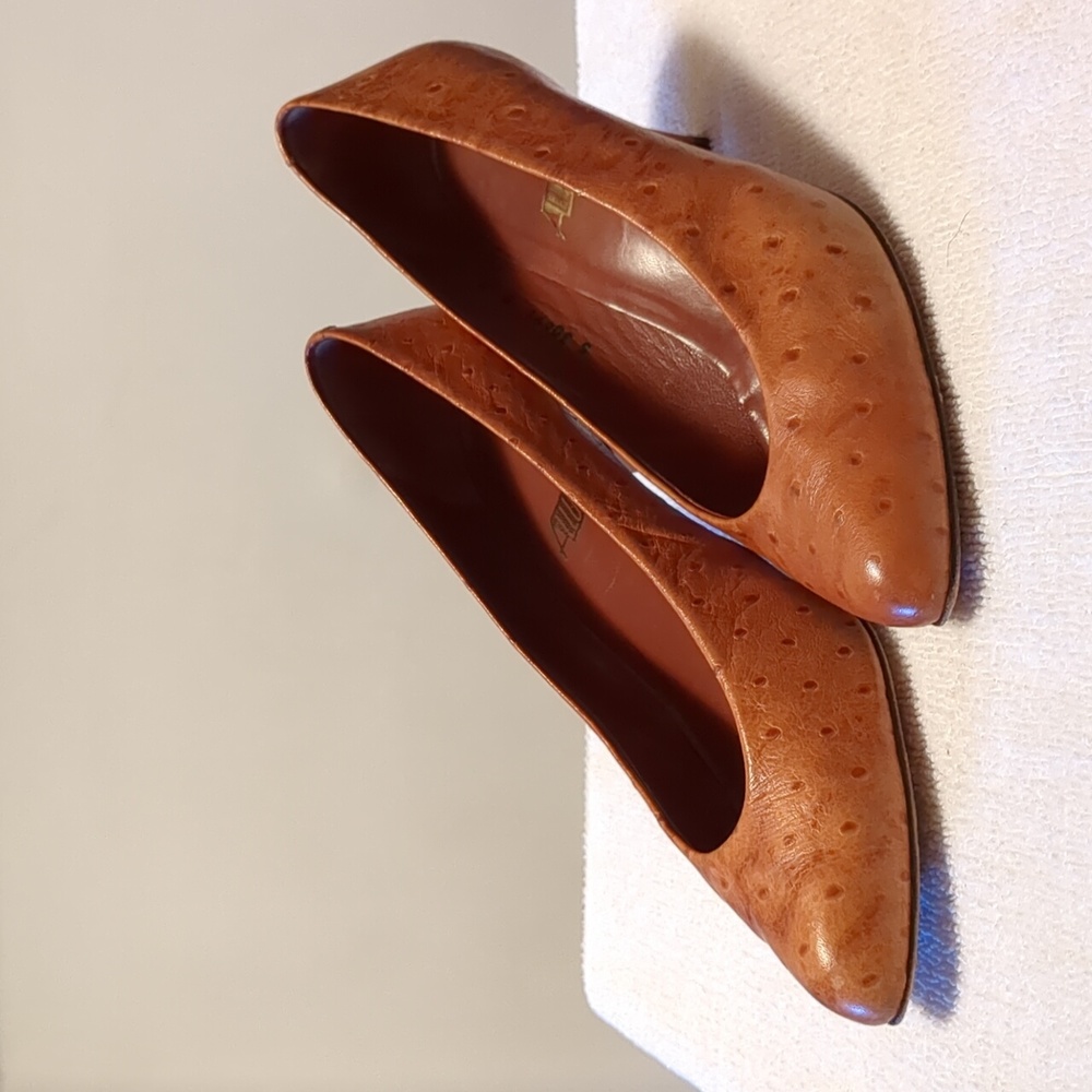 Vintage Allure Laurel Heels